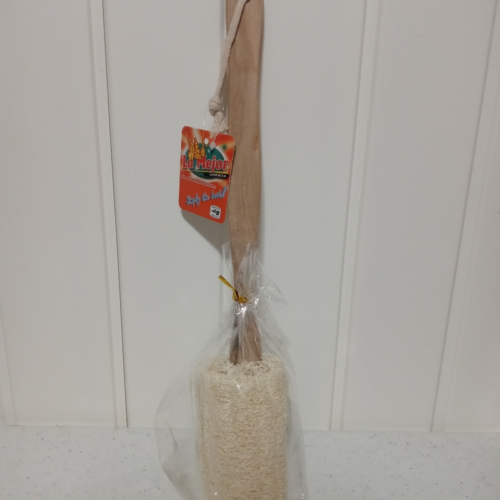 100% natural loofah sponge with handle - Picture 3 of 4